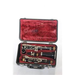YAMAHA CLARINET IN CASE