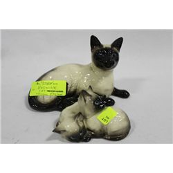 ENGLISH BESWICK SIAMESE CAT AND KITTEN ORNAMENTS