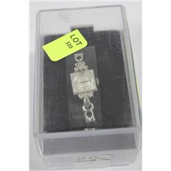 VINTAGE LADIES GRUEN WHITE GOLD SET W/ 6 DIAMONDS