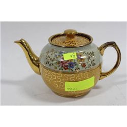 ENGLISH SADDLER VINTAGE TEAPOT
