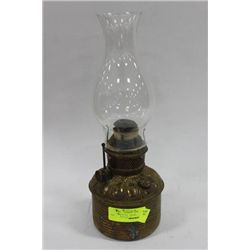 ANTIQUE BRASS ROYAL GAS LAMP (MADE IN US of A)