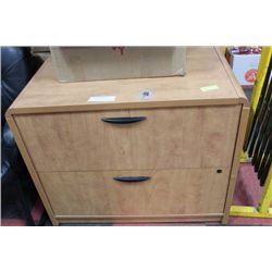 SHOWHOME 2 DRAWER FILING CABINET W/KEY