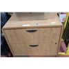 Image 1 : SHOWHOME 2 DRAWER FILING CABINET W/KEY