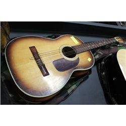 SUZUKI CLASSICAL GUITAR W/ CASE