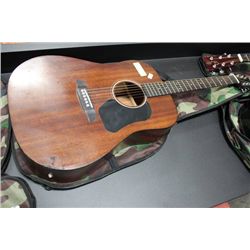 HAWTHORNE BY WALDON ACCOU GUITAR W/ PICK-UP & CASE