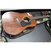 Image 1 : HAWTHORNE BY WALDON ACCOU GUITAR W/ PICK-UP & CASE
