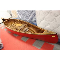 VINTAGE WOOD RIBBED CANOE W  2 OARS