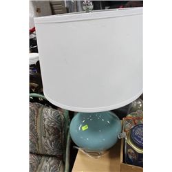 BLUE GLASS SHOWHOME LAMP