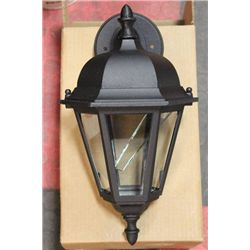 OUTDOOR GARAGE LIGHT