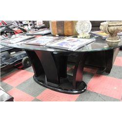 OVAL GLASSTOP KITCHEN TABLE