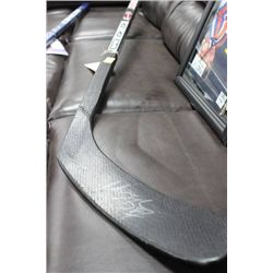 WAYNE GRETZKY SIGNED STICK W/ COA