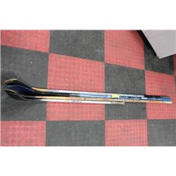 BUNDLE OF 4 RIGHT & LEFT HANDED HOCKEY STICKS