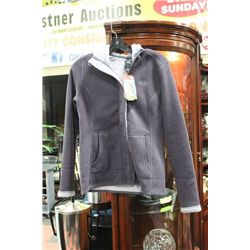 LADIES NORTHFACE SIZE SMALL ZIP UP JACKET
