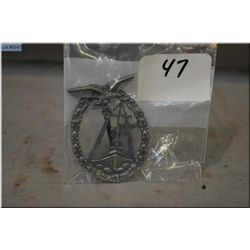 Nazi Luftwaffe Sea Combat Award [ very scarce badge ]