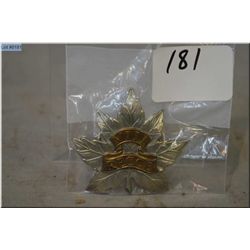 Canadian 8 Th RECCE Cap Badge [ a very scarce cap badge to The 8 th Canadian Reconnaisance Regiment 