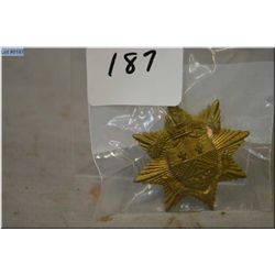 Canadian Cap badge to Le Regiment de Levis [ 2 nd Version of the Unit cap badge ]