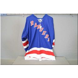 Wayne Gretzky Autographed New York Rangers Hockey Jersey [ c/w certificate, Heroes of Hockey, Vintag