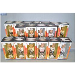 Box Lot :  17 - Bobble Dobble Heads [ Official  2001 NHLPA Canadian , hand painted  & sealed in orig