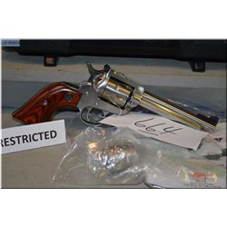 Ruger Mod New Model Single Six .22 LR cal & .22 Mag cal 6 shot Revoler w/140 mm bbl [ appears test f