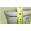 Image 2 : Primitive 2 gallon Red Wing crock