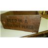 Image 2 : United Dairy primitive crate