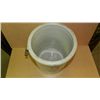 Image 2 : Primitive 6 gallons Red Wing crock, missing one handle,