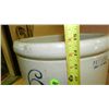 Image 4 : Primitive 6 gallons Red Wing crock, missing one handle,