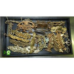 tray of antique / vintage hardware (no tray)