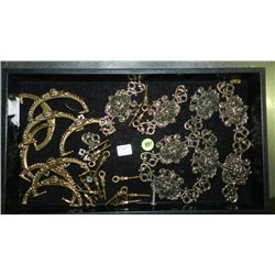 tray of antique / vintage hardware (no tray)