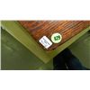 Image 2 : 2) Primitive stool