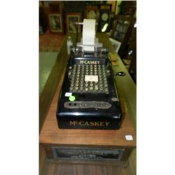 vintage store cash / adding machine
