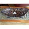 Image 2 : Metal Leaf Design Bowl on Stand (24" long)