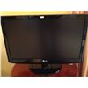 Image 1 : L.G. 22" Flat Screen T.V.
