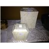 Image 1 : Tissue Dispenser and Covered Box