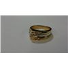 Image 3 : 10kt Gold and Genuine Diamond Ring (Insurance Replacement Value $936) (Size 7)