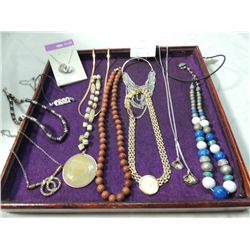 BOX LOT ASSORTED MIXED JEWELRY