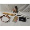 Image 1 : LOT 8 ASSORTED KIDS TOYS & FLUTES