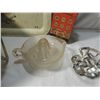 Image 3 : LOT 5 VINTAGE ASSORTED KITCHEN ACCESSORIES