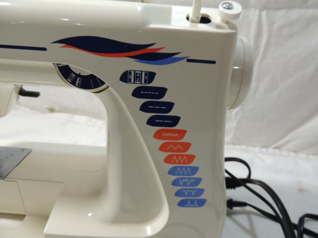 JANOME HF107 SEWING MACHINE
