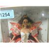 Image 2 : 1997 HAPPY HOLIDAYS BARBIE IN BOX