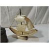 Image 2 : LOT 3 COLLECTIBLE SHIP FIGURES