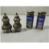 Image 1 : LOT 2 VINTAGE SALT & PEPPER SHAKERS