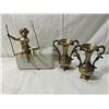 Image 1 : LOT 3 DECORATIVE BUD VASES & CHERUB