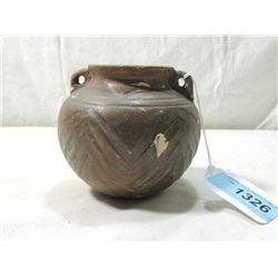 SMALL VINTAGE CLAY STONEWARE POT