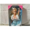 Image 2 : SKATING STAR BARBIE DOLL IN BOX