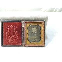 SMALL TINTYPE ANTIQUE PHOTO IN FRAME