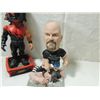 Image 2 : LOT 2 WRESTLING BOBBLEHEADS KANE & STONE COLD
