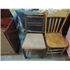 Image 1 : VINTAGE WOODEN DINNING CHAIR