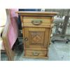 Image 1 : SMALL SIDE TABLE CABINET