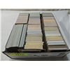 Image 1 : LOT 500+ 1980S & 90S BASEBALL PLAYER CARDS